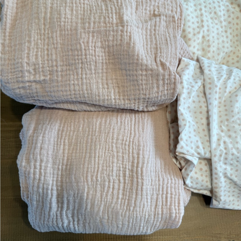 Pottery Barn/West Elm/Mushie Nursery Linens - Crib Sheets & Changing Pad Cover - Picture 2 of 7